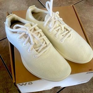 Allbirds natural white merino wool sneakers size 8